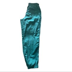 Reebok Waterproof Jogger Pants with cotton lining inside. Unisex Size L